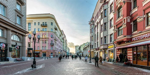 The Arbat, pedestrian street in Moscou. 